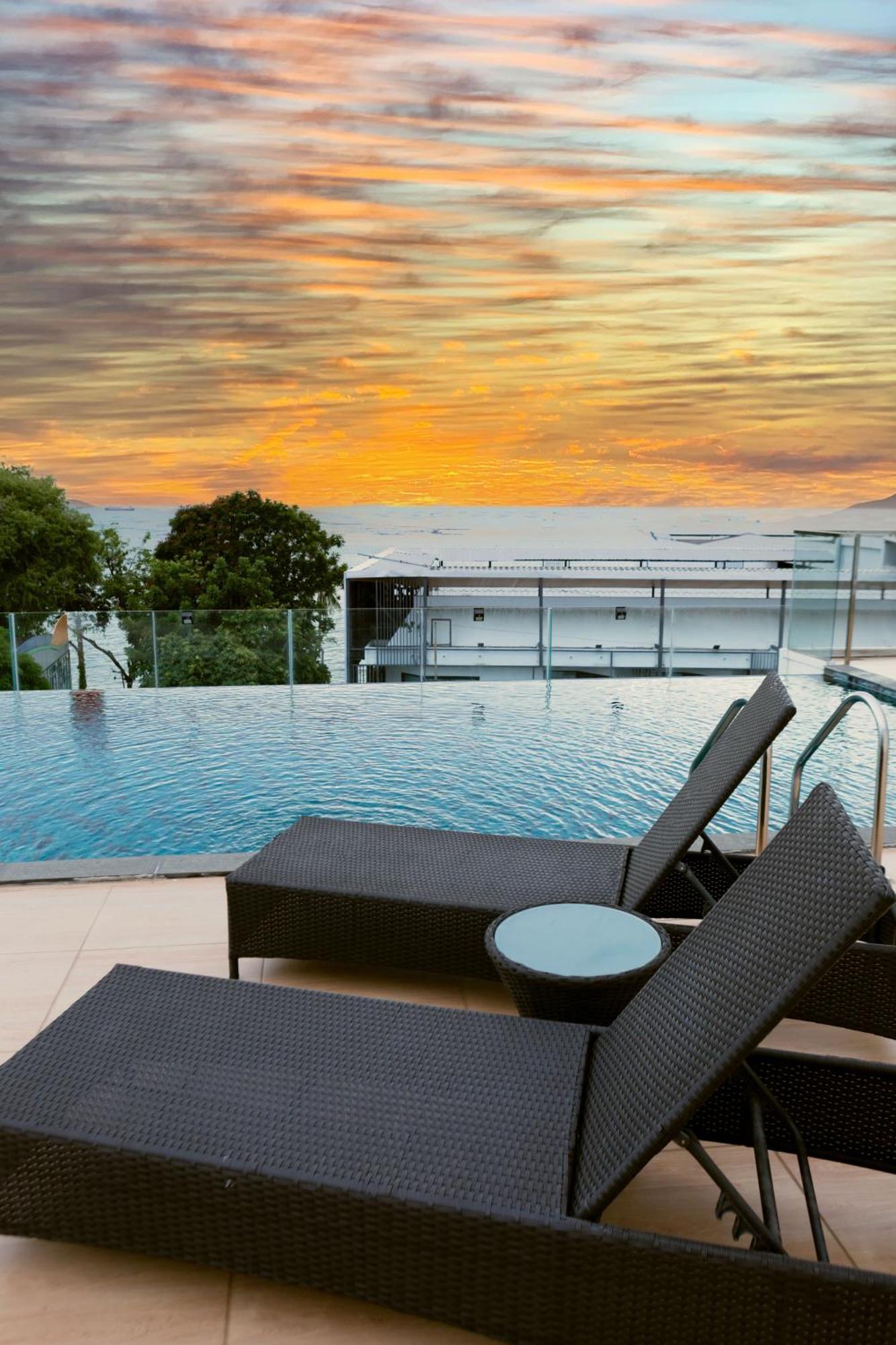 Karin Hotel & Service Apartment - Sha Extra Plus Si Racha Exterior foto